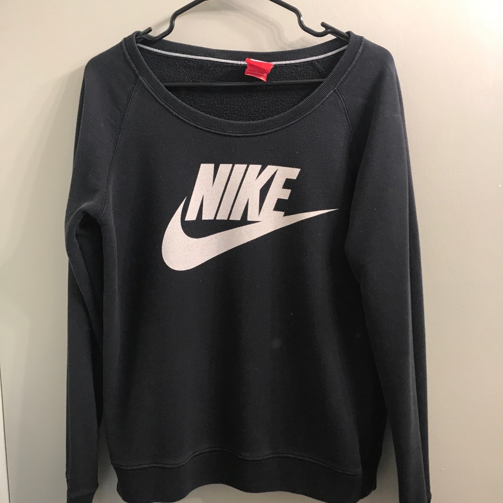 Nike boat neck sweatshirt size M